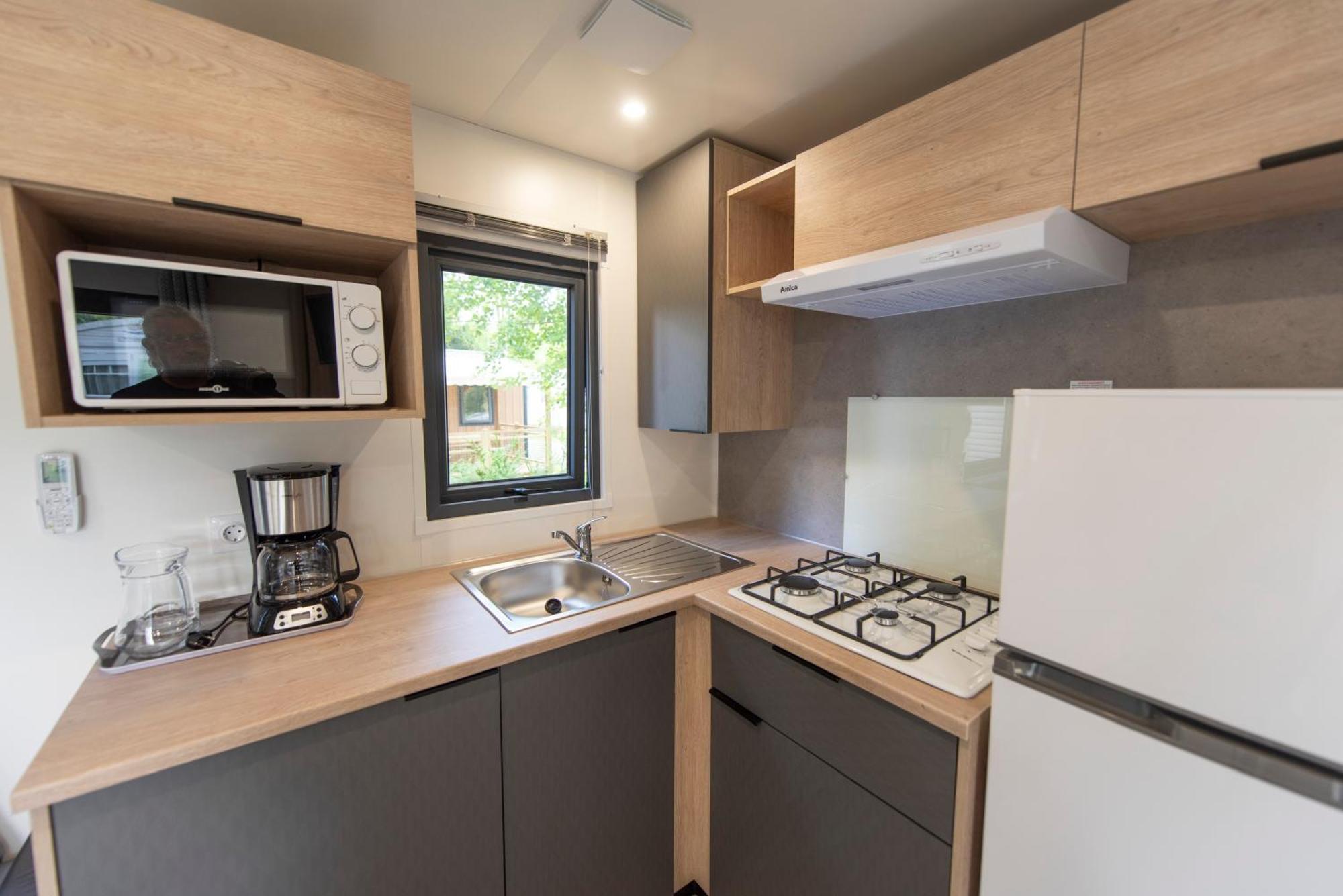 Camping Le Pre Des Moines 古维约 外观 照片